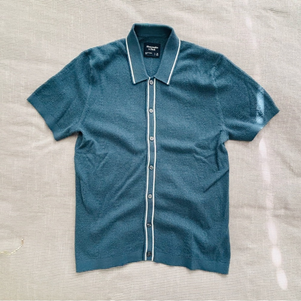 Abercrombie & Fitch Men's Short Sleeve Sweater Button Down Shirt